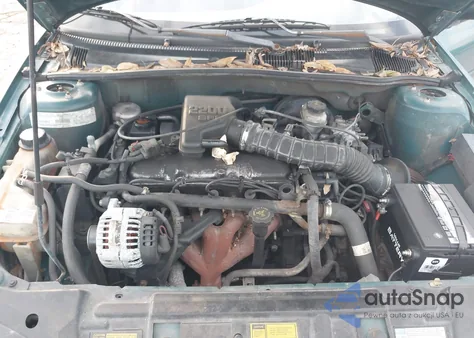 1998 Chevrolet Cavalier из США, поврежденный, VIN 1G1JC124XWM100716